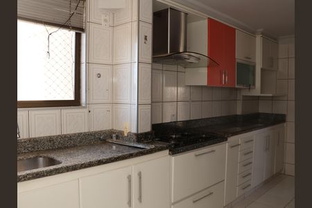 Apartamento à venda com 3 quartos, 112m² em Jardim Goias, Goiânia