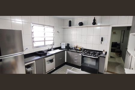 Casa à venda com 2 quartos, 89m² em Vila Bandeirantes, São Paulo