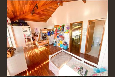 Casa à venda com 3 quartos, 350m² em Vila Romana, São Paulo