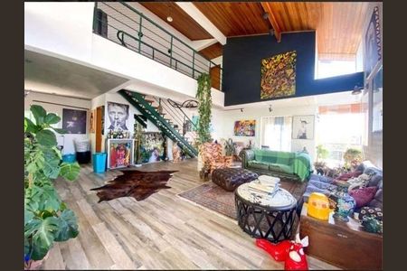Casa à venda com 3 quartos, 350m² em Vila Romana, São Paulo