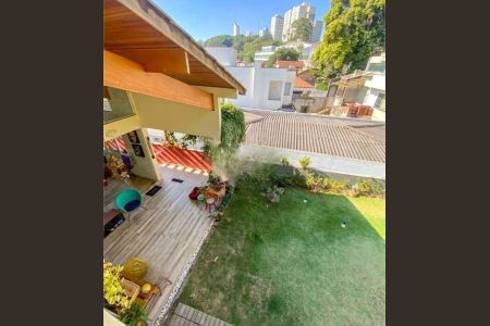 Casa à venda com 3 quartos, 350m² em Vila Romana, São Paulo