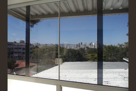 Casa à venda com 1 quarto, 900m² em Sumaré, São Paulo