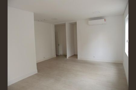 Casa à venda com 1 quarto, 900m² em Sumaré, São Paulo