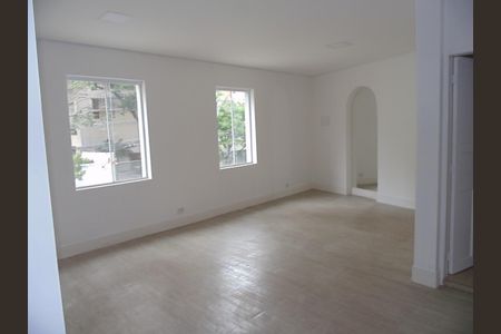 Casa à venda com 1 quarto, 900m² em Sumaré, São Paulo