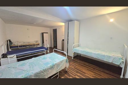 Casa à venda com 10 quartos, 249m² em Vila Santos, São Paulo
