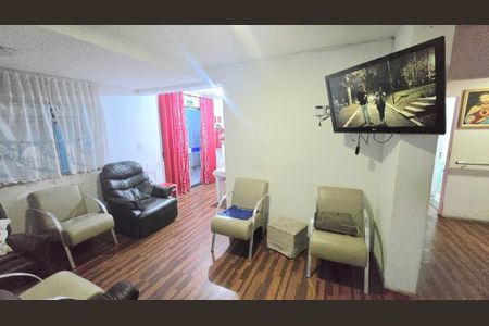 Casa à venda com 10 quartos, 249m² em Vila Santos, São Paulo