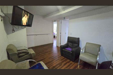 Casa à venda com 10 quartos, 249m² em Vila Santos, São Paulo