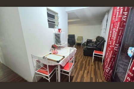 Casa à venda com 10 quartos, 249m² em Vila Santos, São Paulo