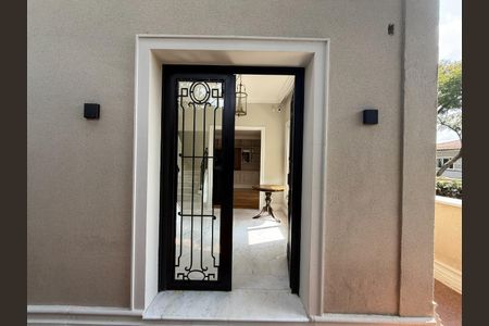 Casa à venda com 4 quartos, 520m² em Pacaembu, São Paulo