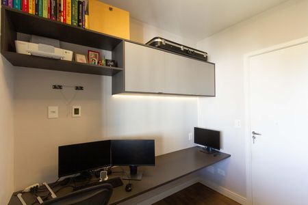 Apartamento para alugar com 67m², 2 quartos e 2 vagas Apartamento para alugar com 67m², 2 quartos e 2 vagasQuarto
