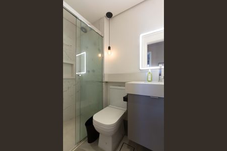 Apartamento para alugar com 67m², 2 quartos e 2 vagas Apartamento para alugar com 67m², 2 quartos e 2 vagasBanheiro social