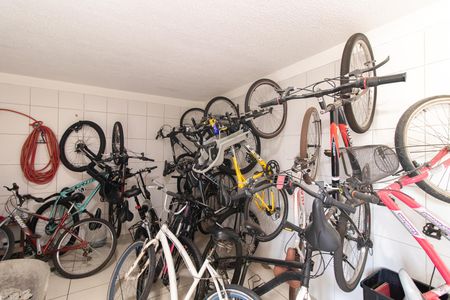 Apartamento para alugar com 77m², 2 quartos e 1 vaga Apartamento para alugar com 77m², 2 quartos e 1 vagaBicicletário