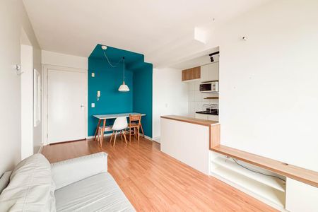 Sala de apartamento para alugar com 2 quartos, 77m² em Santo Antônio, Porto Alegre