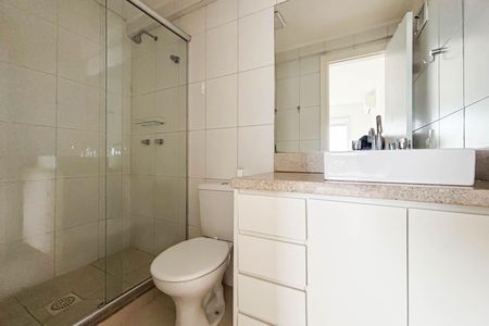 Apartamento para alugar com 77m², 2 quartos e 1 vaga Apartamento para alugar com 77m², 2 quartos e 1 vagaBanheiro do Quarto 2