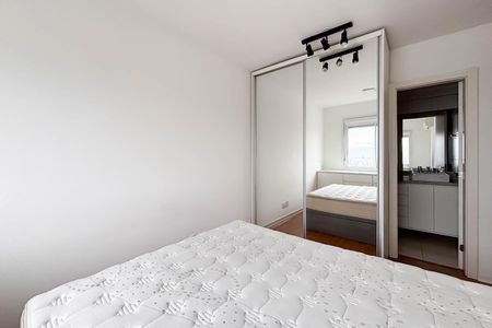 Quarto 2 de apartamento para alugar com 2 quartos, 77m² em Santo Antônio, Porto Alegre