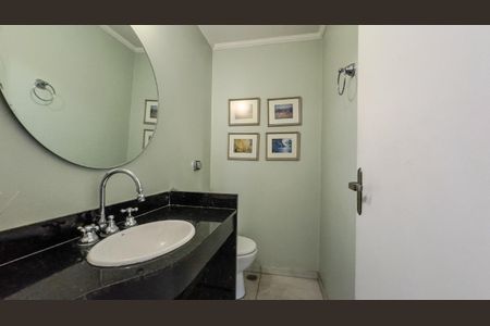 Casa à venda com 3 quartos, 257m² em Vila Madalena, São Paulo