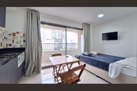 Sala/Quarto/Cozinha de apartamento para alugar com 1 quarto, 27m² em Vila Romana, São Paulo