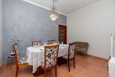 Casa à venda com 3 quartos, 195m² em Vila Ipojuca, São Paulo