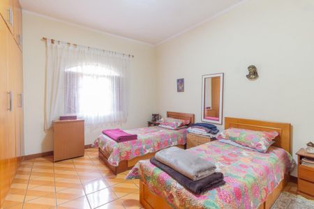 Casa à venda com 331m², 3 quartos e 8 vagas