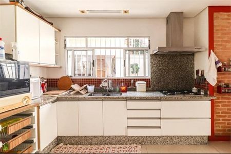 Casa à venda com 3 quartos, 165m² em Vila Madalena, São Paulo