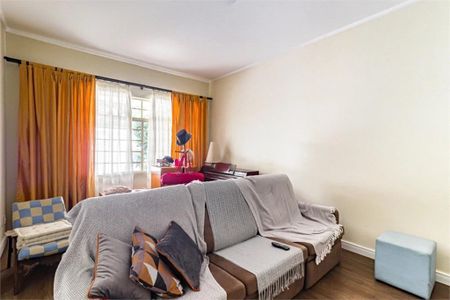Casa à venda com 3 quartos, 165m² em Vila Madalena, São Paulo