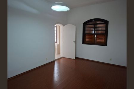Casa à venda com 4 quartos, 300m² em Alto da Lapa, São Paulo