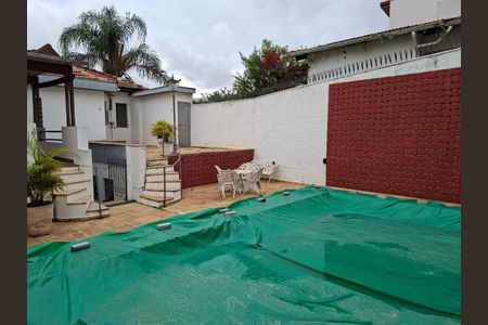 Casa à venda com 300m², 4 quartos e 3 vagas