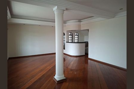 Casa à venda com 4 quartos, 300m² em Alto da Lapa, São Paulo