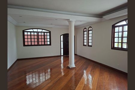Casa à venda com 4 quartos, 300m² em Alto da Lapa, São Paulo