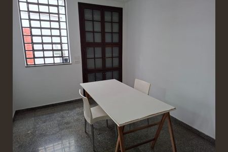 Casa à venda com 300m², 4 quartos e 3 vagas
