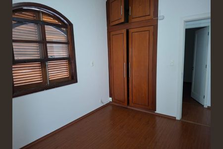 Casa à venda com 4 quartos, 300m² em Alto da Lapa, São Paulo