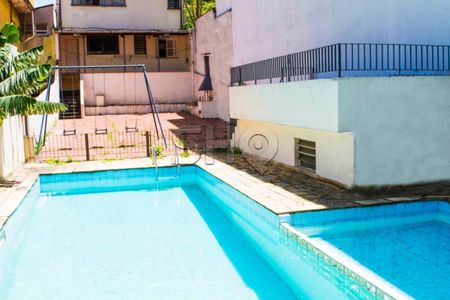 Casa à venda com 4 quartos, 452m² em Cambuci, São Paulo