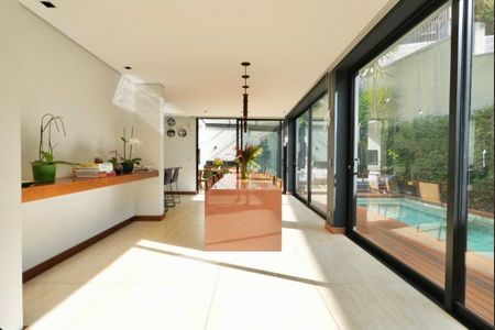 Casa à venda com 3 quartos, 330m² em Perdizes, São Paulo