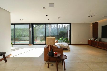 Casa à venda com 3 quartos, 330m² em Perdizes, São Paulo