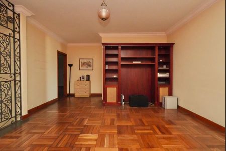 Casa à venda com 5 quartos, 621m² em Vila Ida, São Paulo