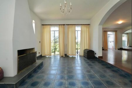 Casa à venda com 5 quartos, 621m² em Vila Ida, São Paulo