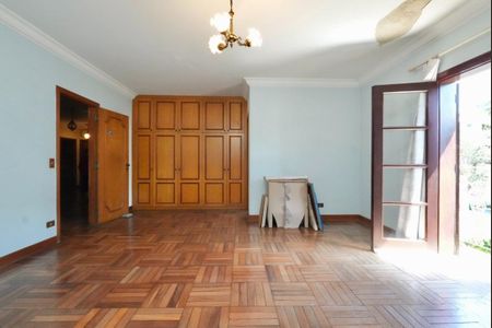 Casa à venda com 5 quartos, 621m² em Vila Ida, São Paulo