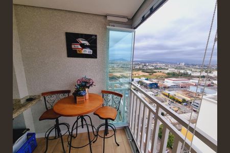 Foto 03 de apartamento à venda com 2 quartos, 62m² em Km 18, Osasco