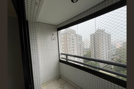 Sacada  de apartamento à venda com 2 quartos, 58m² em Santo Amaro, São Paulo