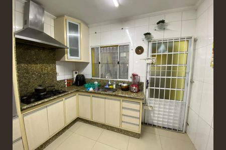 Casa à venda com 24m², 3 quartos e 2 vagas