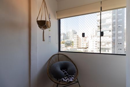 Apartamento à venda com 70m², 3 quartos e 1 vaga Apartamento à venda com 70m², 3 quartos e 1 vagaVaranda