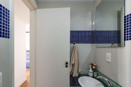 Apartamento à venda com 70m², 3 quartos e 1 vaga Apartamento à venda com 70m², 3 quartos e 1 vagaBanheiro