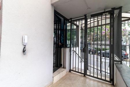 Apartamento à venda com 70m², 3 quartos e 1 vaga Apartamento à venda com 70m², 3 quartos e 1 vagaPortaria