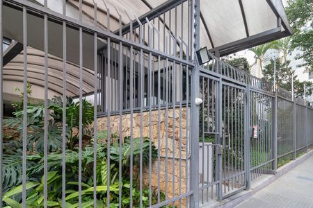 Apartamento à venda com 70m², 3 quartos e 1 vaga Apartamento à venda com 70m², 3 quartos e 1 vagaFachada