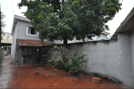 Casa para alugar com 300m², 2 quartos e 2 vagasBanheiro de serviço