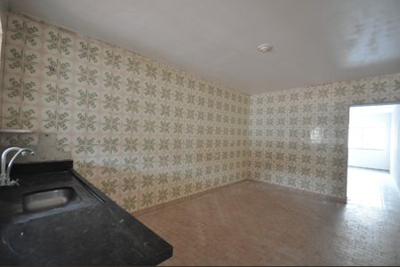 Casa para alugar com 300m², 2 quartos e 2 vagasCozinha