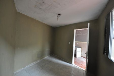 Casa para alugar com 300m², 2 quartos e 2 vagasQuarto de serviço