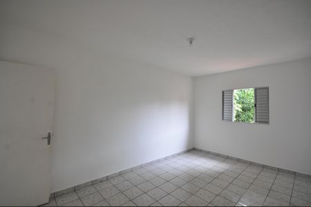 Quarto 2 de casa para alugar com 2 quartos, 300m² em Parque Edu Chaves, São Paulo