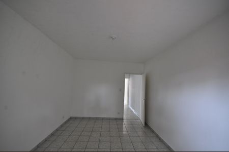 Quarto 2 de casa para alugar com 2 quartos, 300m² em Parque Edu Chaves, São Paulo