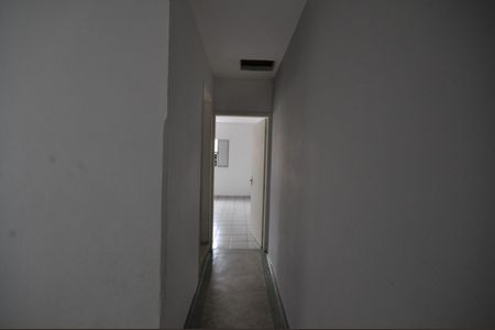 Casa para alugar com 300m², 2 quartos e 2 vagasCorredor